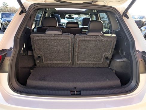 Used 2024 Volkswagen Tiguan SE R-Line image 26