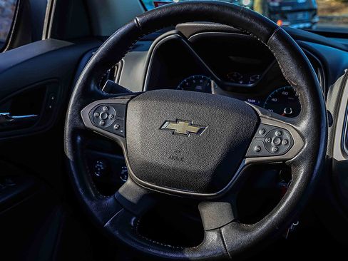 Used 2019 Chevrolet Colorado Z71 image 9