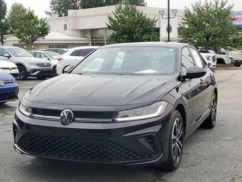 Certified 2025 Volkswagen Jetta Sport FWD image 35