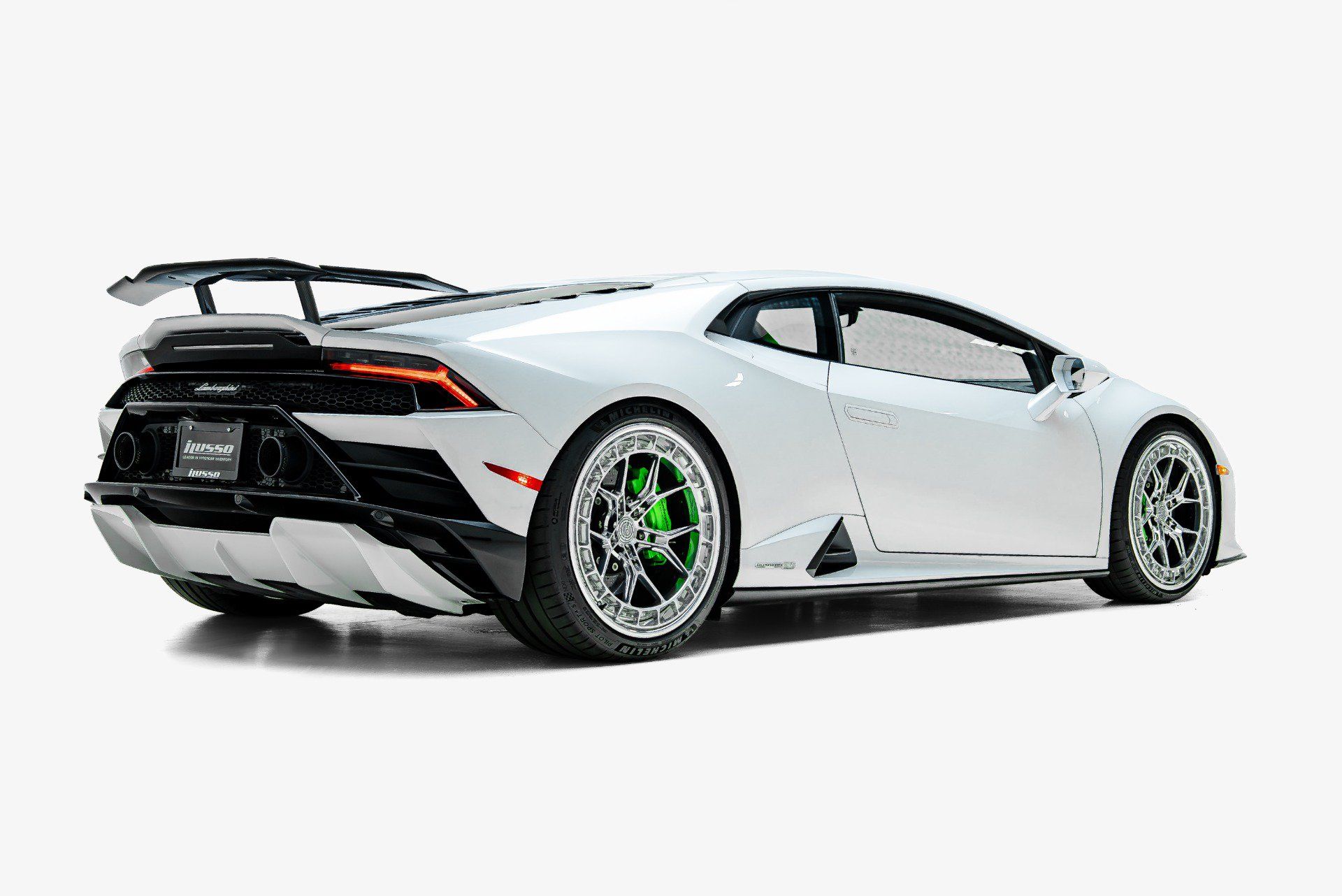Used 2021 Lamborghini Huracan EVO RWD image 2