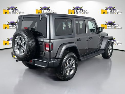 Used 2023 Jeep Wrangler Unlimited Sahara w/ Cold Weather Group AWD/4WD image 5