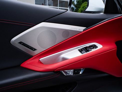 Used 2020 Chevrolet Corvette Stingray Preferred Cpe w/ 2LT Preferred Equipment Group RWD image 32