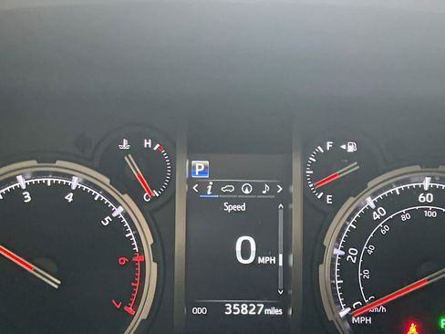 Used 2022 Toyota 4Runner Limited AWD/4WD image 15