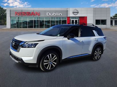 New 2025 Nissan Pathfinder Platinum