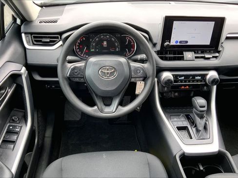 Used 2025 Toyota RAV4 LE image 6