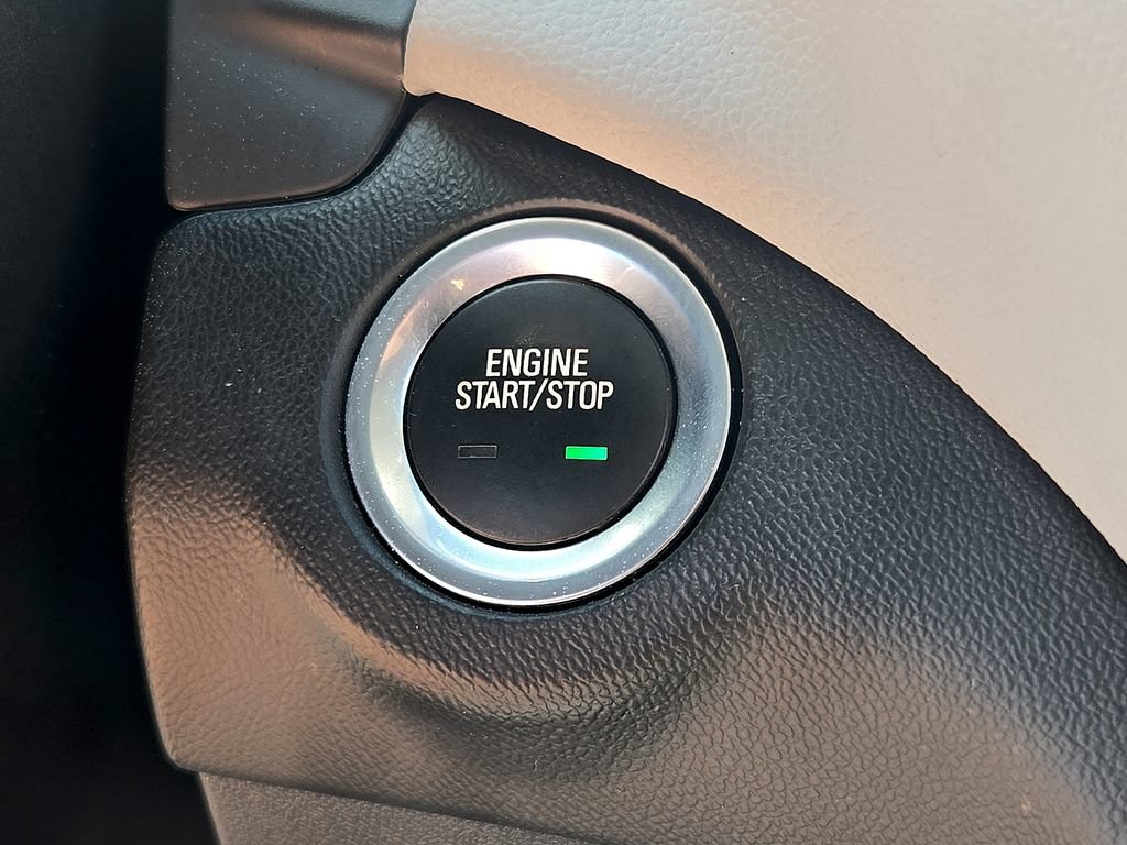 Used 2021 Chevrolet Equinox LS AWD/4WD image 23