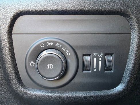 New 2025 Jeep Grand Cherokee Limited image 12