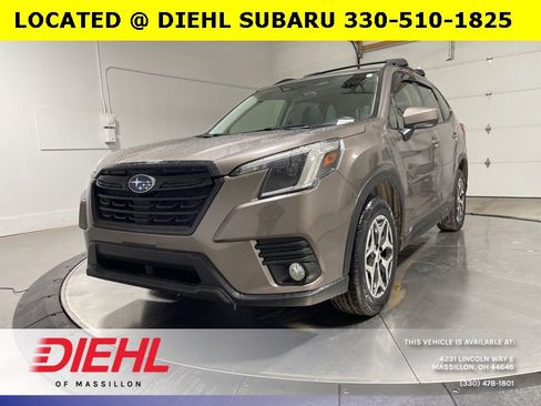 Used 2022 Subaru Forester Premium image 3