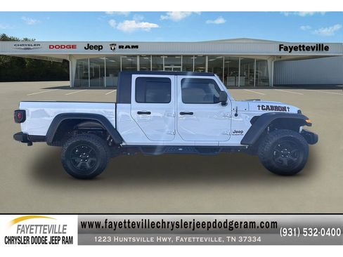 Used 2021 Jeep Gladiator Mojave image 2