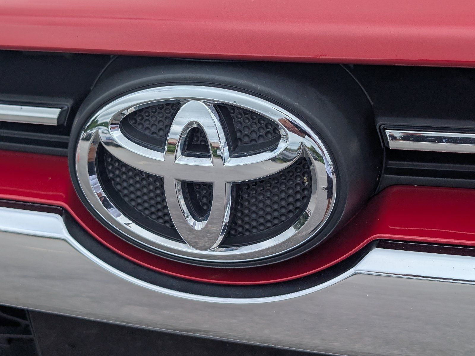 Used 2020 Toyota 4Runner Limited RWD image 3