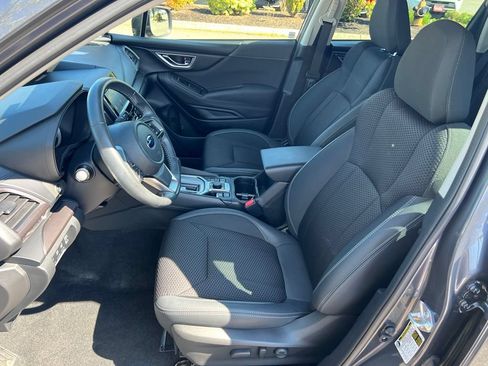 Used 2023 Subaru Forester Premium AWD/4WD image 13