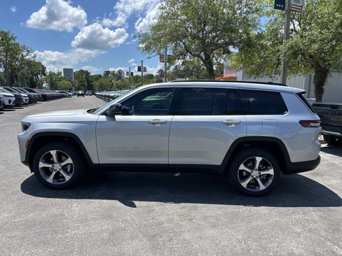 New 2026 Jeep Grand Cherokee L Limited RWD image 4