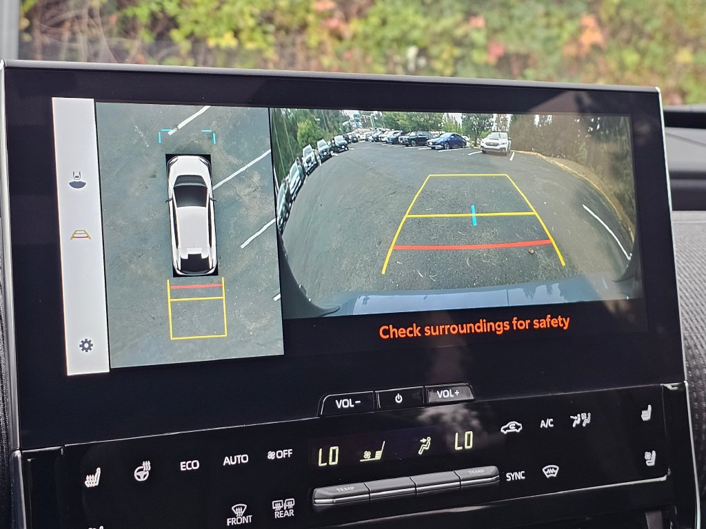 Certified 2023 Subaru Solterra AWD image 32