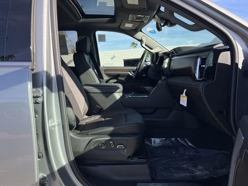 New 2026 GMC Sierra 2500 Denali w/ Denali Reserve Package image 32