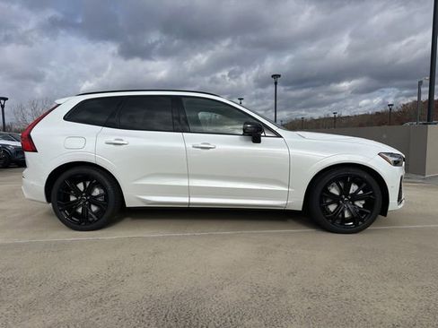 New 2026 Volvo XC60 B5 Ultra w/ Climate Package image 8