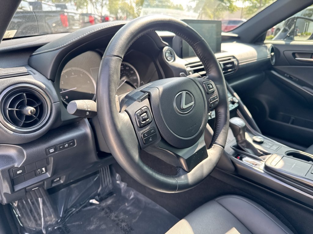Used 2025 Lexus IS 350 F Sport w/ Accessory Package RWD image 21