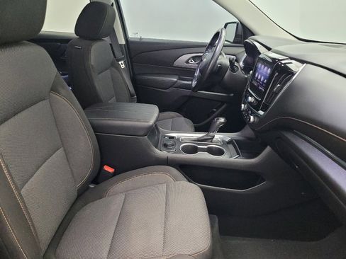 Used 2020 Chevrolet Traverse LT FWD image 21