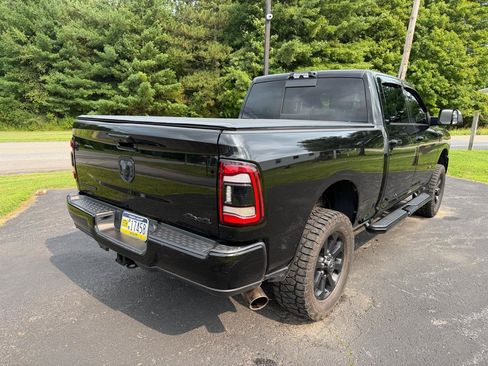 Used 2022 RAM 2500 Big Horn w/ Level C Equiment Group AWD/4WD image 5
