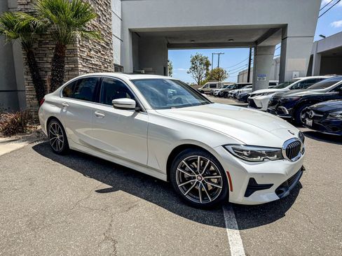 Used 2019 BMW 330i Sedan w/ Convenience Package RWD image 1
