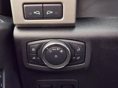 Used 2020 Ford F150 Lariat w/ Equipment Group 502A Luxury AWD/4WD image 26