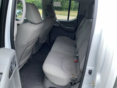 Used 2019 Nissan Frontier SV RWD image 23