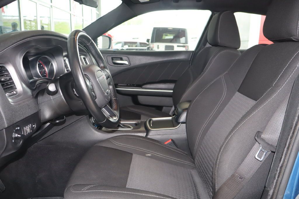 Used 2023 Dodge Charger SXT RWD image 15