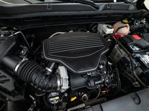 Used 2020 Chevrolet Blazer LT image 13