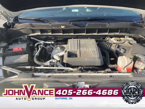 Used 2021 Chevrolet Silverado 1500 LT w/ Convenience Package II AWD/4WD image 14