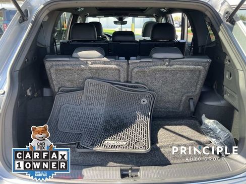 Used 2022 Volkswagen Tiguan SE R-Line image 31