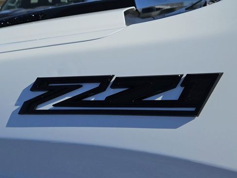 New 2026 Chevrolet Silverado 1500 Custom Trail Boss w/ LPO, Dark Essentials Package image 9