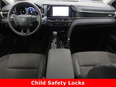 Certified 2025 Toyota Camry LE image 29