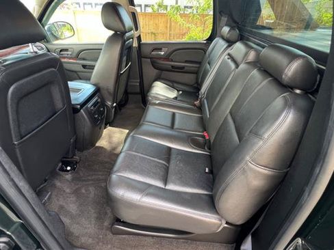 Used 2013 Chevrolet Avalanche LT RWD image 36