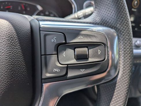 Used 2025 Chevrolet Blazer LT FWD image 21