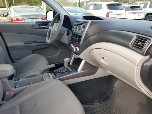 Used 2013 Subaru Forester 2.5X Limited image 32