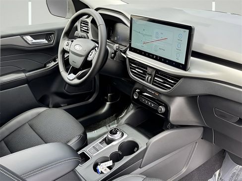 New 2025 Ford Escape SE image 6