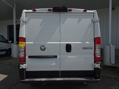 Used 2025 RAM ProMaster 2500 FWD image 4