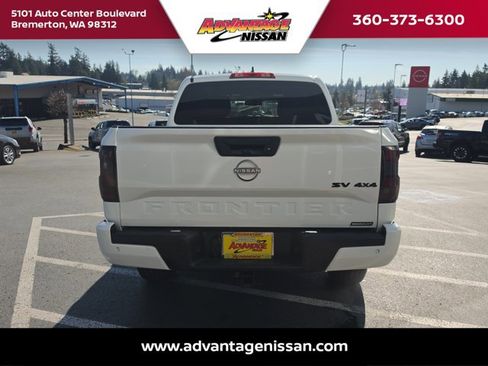 Used 2023 Nissan Frontier SV w/ Midnight Edition Package AWD/4WD image 4