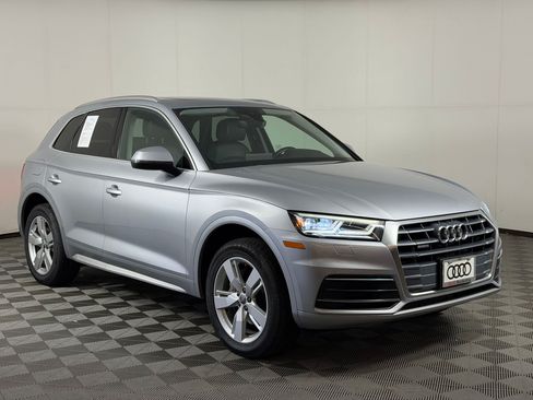 Used 2019 Audi Q5 2.0T Premium Plus w/ Premium Plus Package AWD/4WD image 7