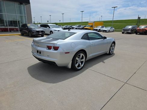 Used 2010 Chevrolet Camaro LT w/ RS Package RWD image 5