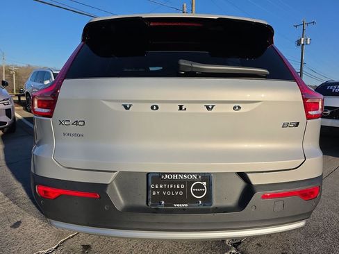 Certified 2023 Volvo XC40 B5 Plus w/ Driver Assist Package image 17