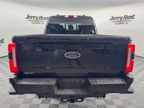 Used 2024 Ford F250 Lariat w/ Lariat Ultimate Package AWD/4WD image 8