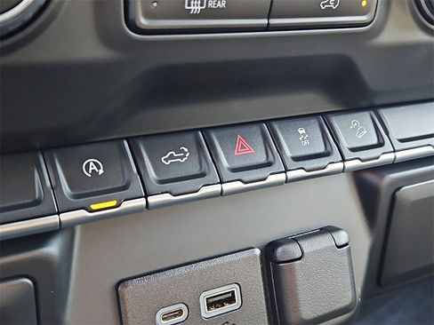 Used 2022 Chevrolet Silverado 1500 Custom Trail Boss w/ Safety Confidence Package image 17