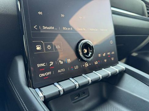 Used 2026 GMC Terrain Elevation w/ Elevation Premium Package FWD image 23