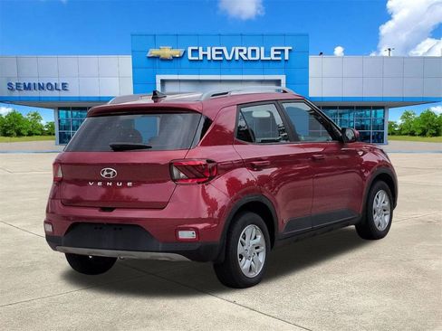 Used 2020 Hyundai Venue SEL FWD image 4