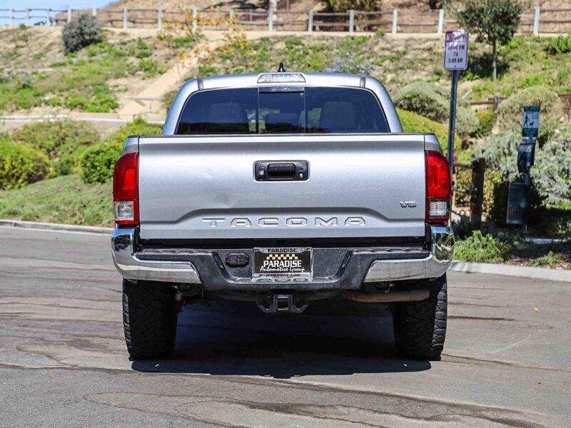 Used 2021 Toyota Tacoma SR5 RWD image 4