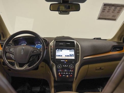 Used 2018 Lincoln MKC Select w/ Select Plus Package image 30