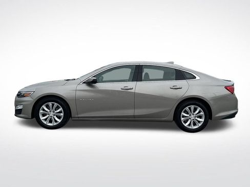 Used 2025 Chevrolet Malibu LT FWD image 3
