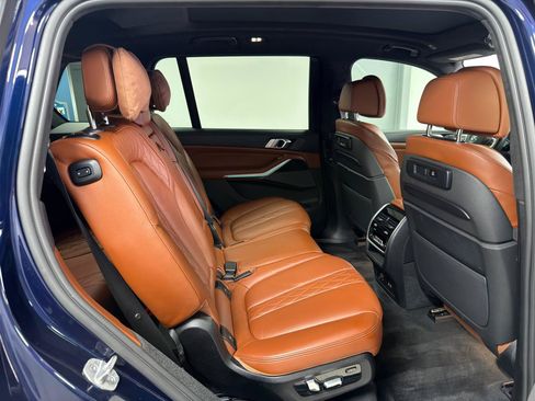 Used 2021 BMW X7 M50i w/ Premium Package AWD/4WD image 32