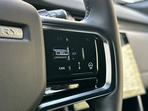 Certified 2025 Land Rover Discovery Sport Dynamic SE image 29