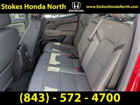 Used 2024 Chevrolet Colorado ZR2 w/ ZR2 Convenience Package III AWD/4WD image 15